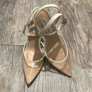 Women's Alessi Vinyl Pumps sz 8 
Like a glass slipper! Modern day Cinderella!